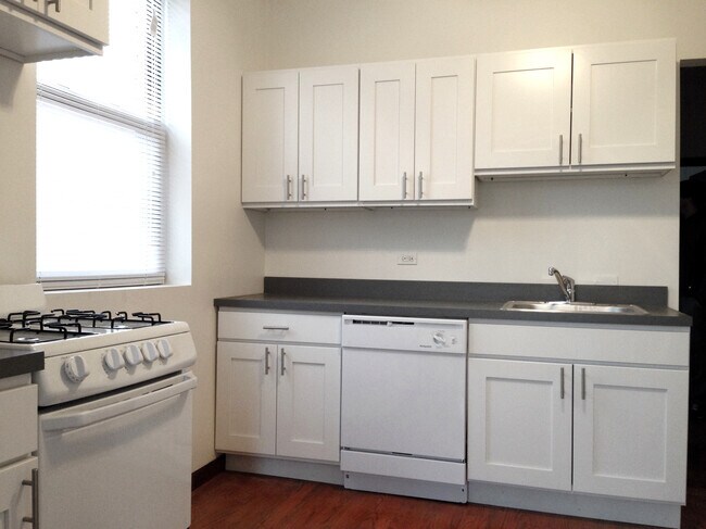 Foto del edificio - 921 W Oakdale Ave