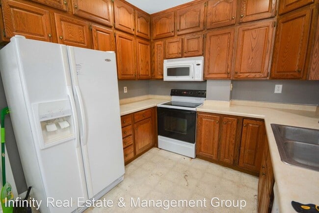 Building Photo - 3 br, 2 bath House - 1320 2nd St SE