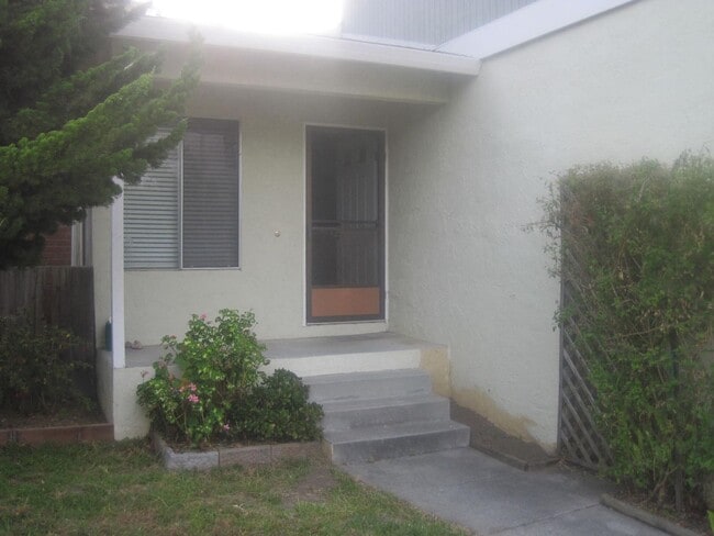 Foto del edificio - 4 bedroom 2 bath upper west side