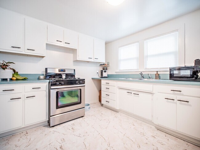 Foto del edificio - 1511 N Green St