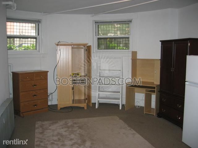 Primary Photo - 133 Bay State Rd