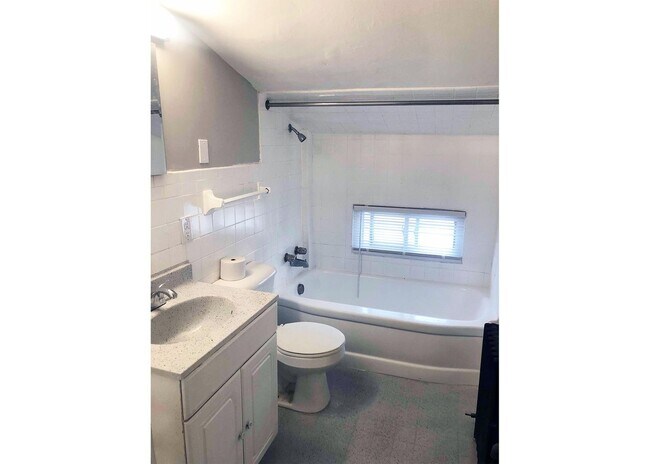 Foto del edificio - 3300 Jefferson Ave