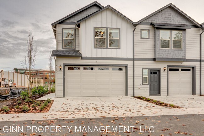 Foto del edificio - 3 br, 2.5 bath House - 8215 NE 6th St #5