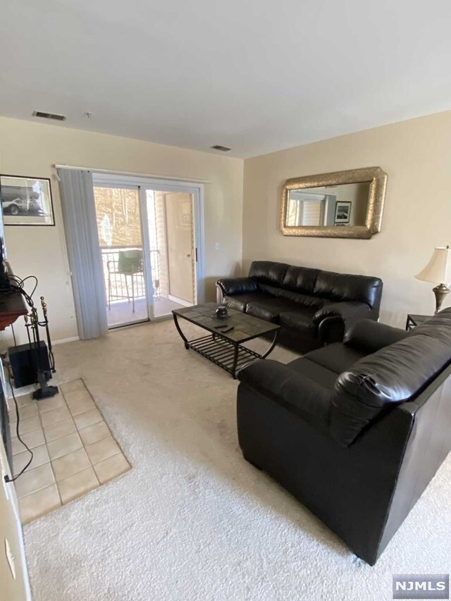 Foto del edificio - 4206 Schindler Ln