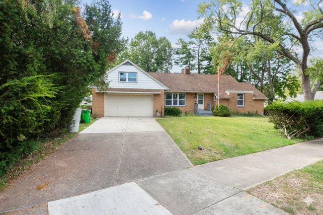Building Photo - 28050 Gilchrist Dr
