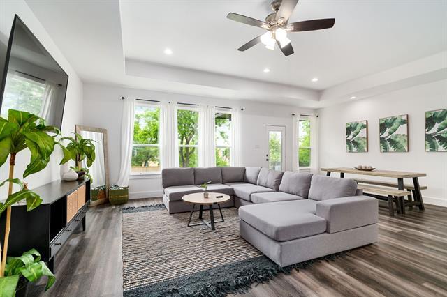 Building Photo - 519 High St