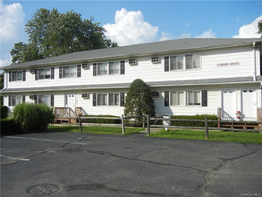 Primary Photo - 3 Shore Dr