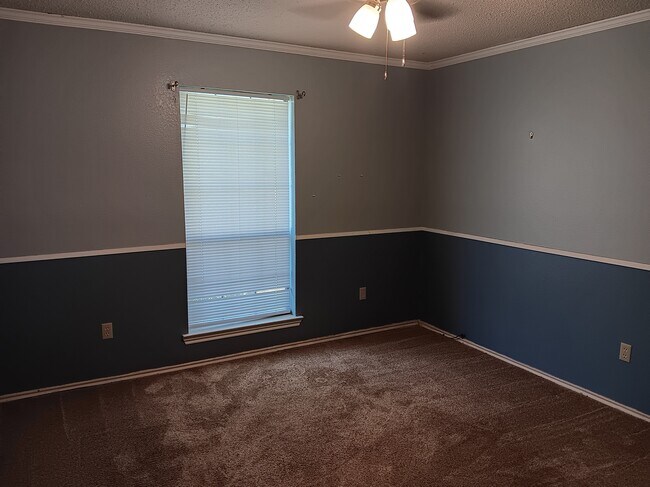 Foto del edificio - 807 Timberline Ct