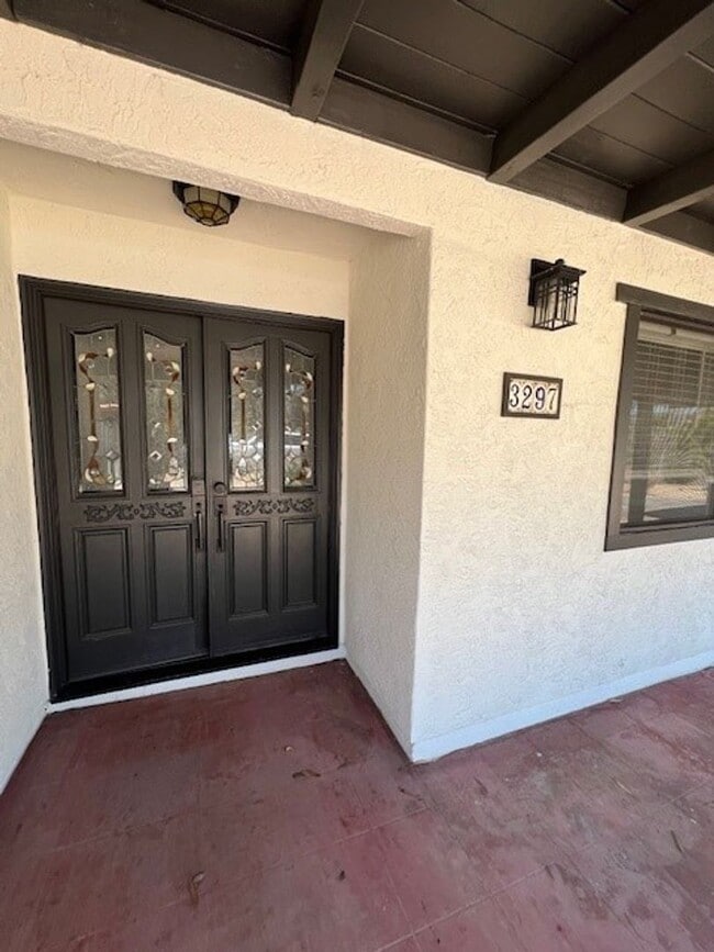 Building Photo - PRIVATE 4 BEDROOM/3 BATHROOM LARGE JAMUL HOME WITH POOL