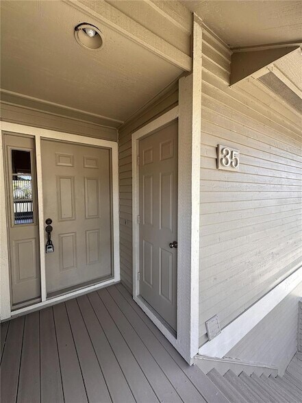 Foto del edificio - 35 Magnolia Ave