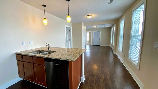 Foto del edificio - 1224 Plainfield Ave NE
