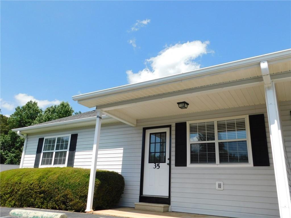 Primary Photo - 39 Riverside Dr