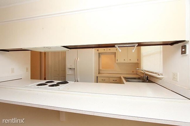 Building Photo - 3 br, 2 bath House - 520 Clermont Ave S