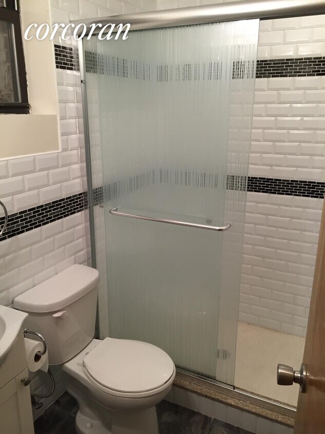 Building Photo - 331 13th St