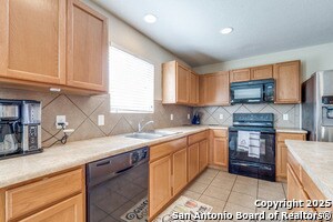 Building Photo - 11731 Silver Horse