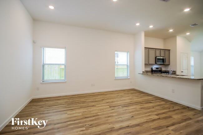 Building Photo - 15807 Kinord Ter Dr