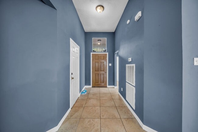 Foto del edificio - 15007 Chestnut Falls Dr