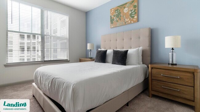 Foto del edificio - 900 E Six Forks Rd