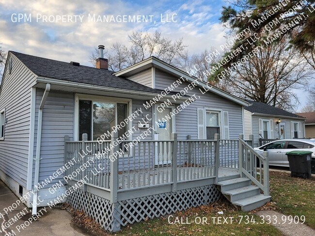 Foto del edificio - Home in Taylor Near a Golf Course!