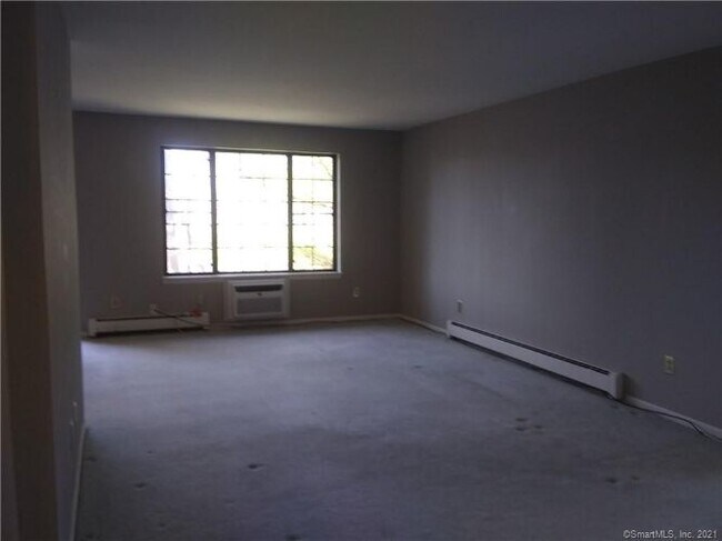 Building Photo - 50 Aiken St