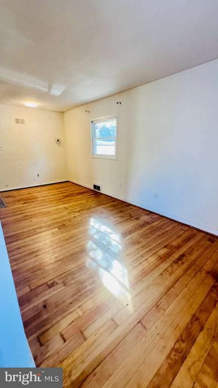 Foto del edificio - 3007 Elmwood Dr