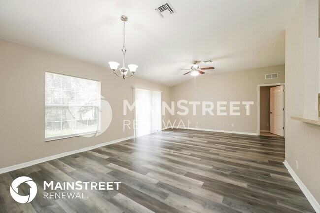 Building Photo - 458 Westdale Ave