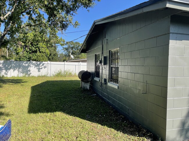 Building Photo - 3207 Mahalia Pl