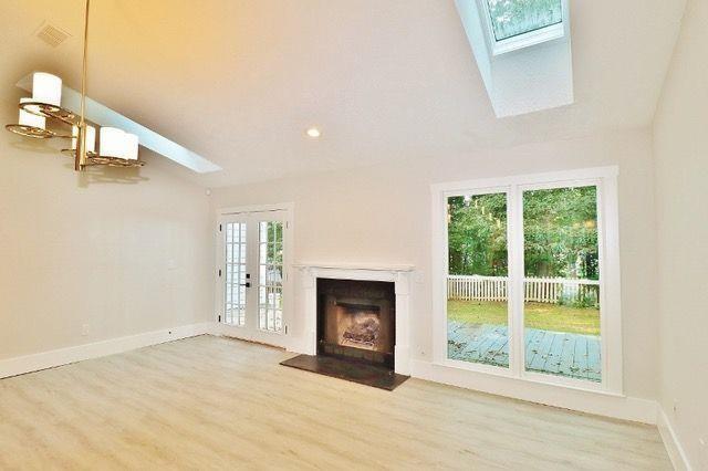 Building Photo - 4890 Hampton Square Dr