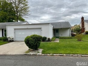 Building Photo - 117 Ironwood Plaza