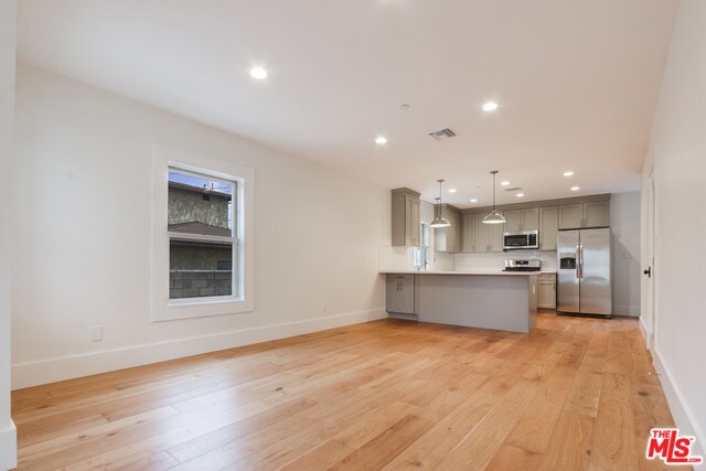 Foto del edificio - 2435 Workman St