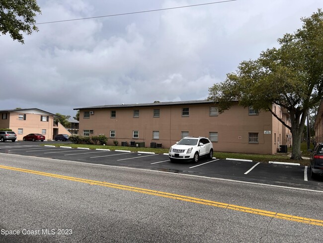 Building Photo - 1715 Dixon Blvd