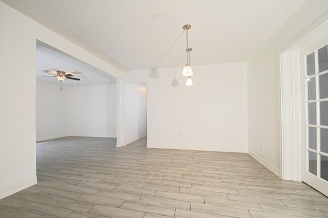 Foto del edificio - 807 Turney Dr