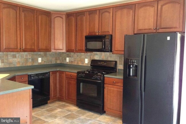Building Photo - 7553 Grey Goose Way