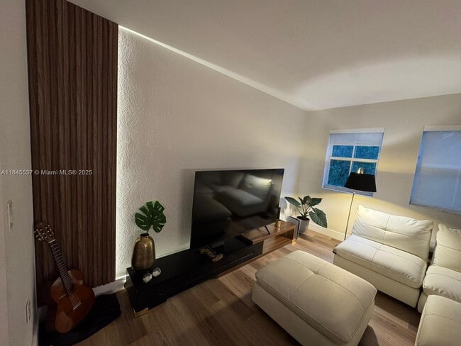 Foto del edificio - 8960 NW 97th Ave
