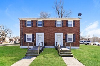 Building Photo - 1344-1346-1346 E Cedarview Dr