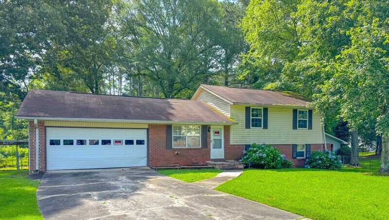 Building Photo - 105 Crystal River Dr