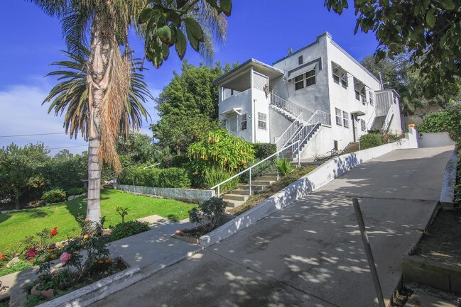 Building Photo - 764-776 Hyperion Ave