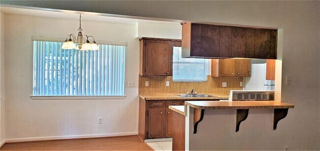 Foto del edificio - 319 Fir Ridge Dr