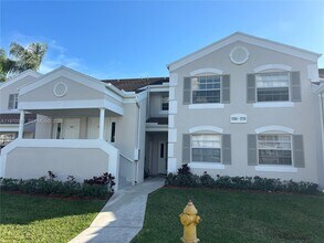 Building Photo - 2268 SE 27th Dr