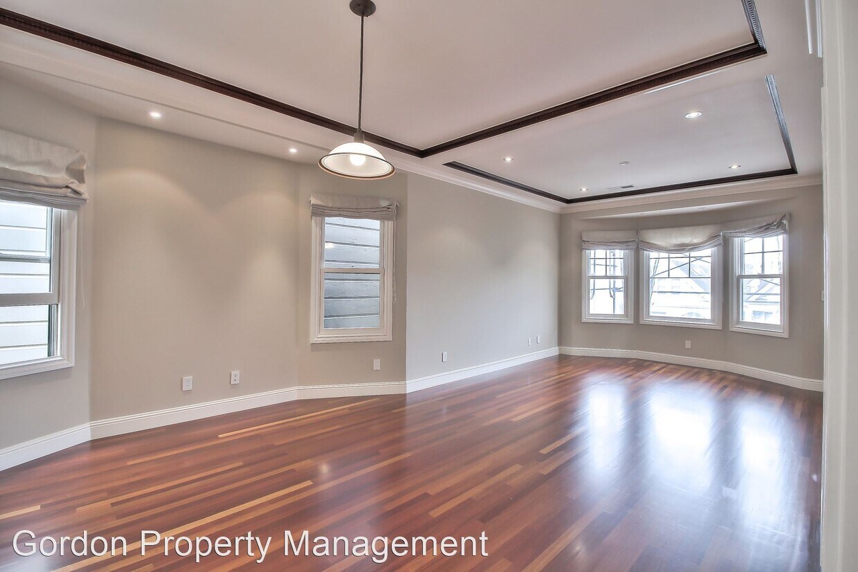 Primary Photo - 2 br, 1.5 bath House - 444 Laurel Street