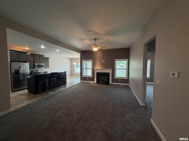 Foto del edificio - 4504 Thompson Rd