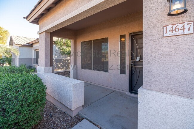 Foto del edificio - 14647 W Gelding Dr