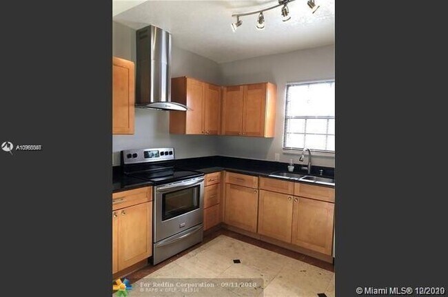 Foto del edificio - 3560 SW 25th Terrace