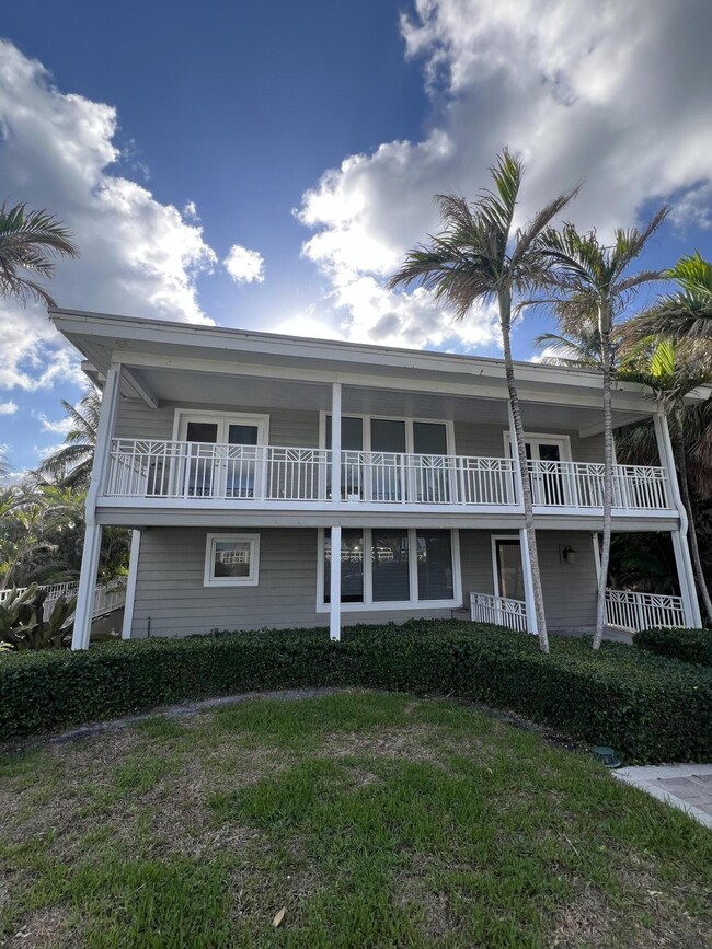 Building Photo - 4000 S Ocean Blvd
