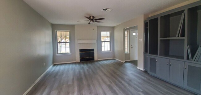 Building Photo - 2885 Inniswood Cir