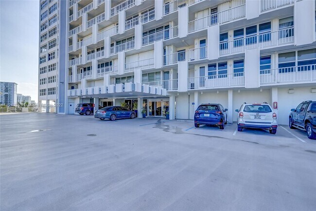 Foto del edificio - 2800 E Sunrise Blvd