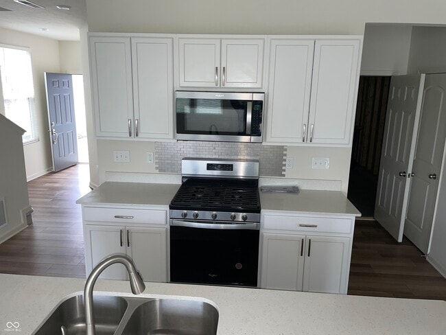 Building Photo - 14254 Bay Willow Dr