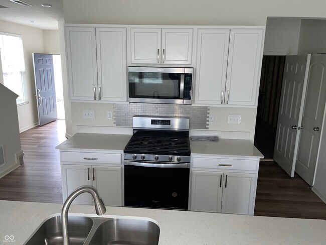 Foto del edificio - 14254 Bay Willow Dr
