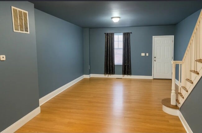 Área de sala de estar - 2115 Sigel St