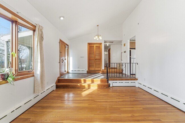 Foto del edificio - 7 Carol St